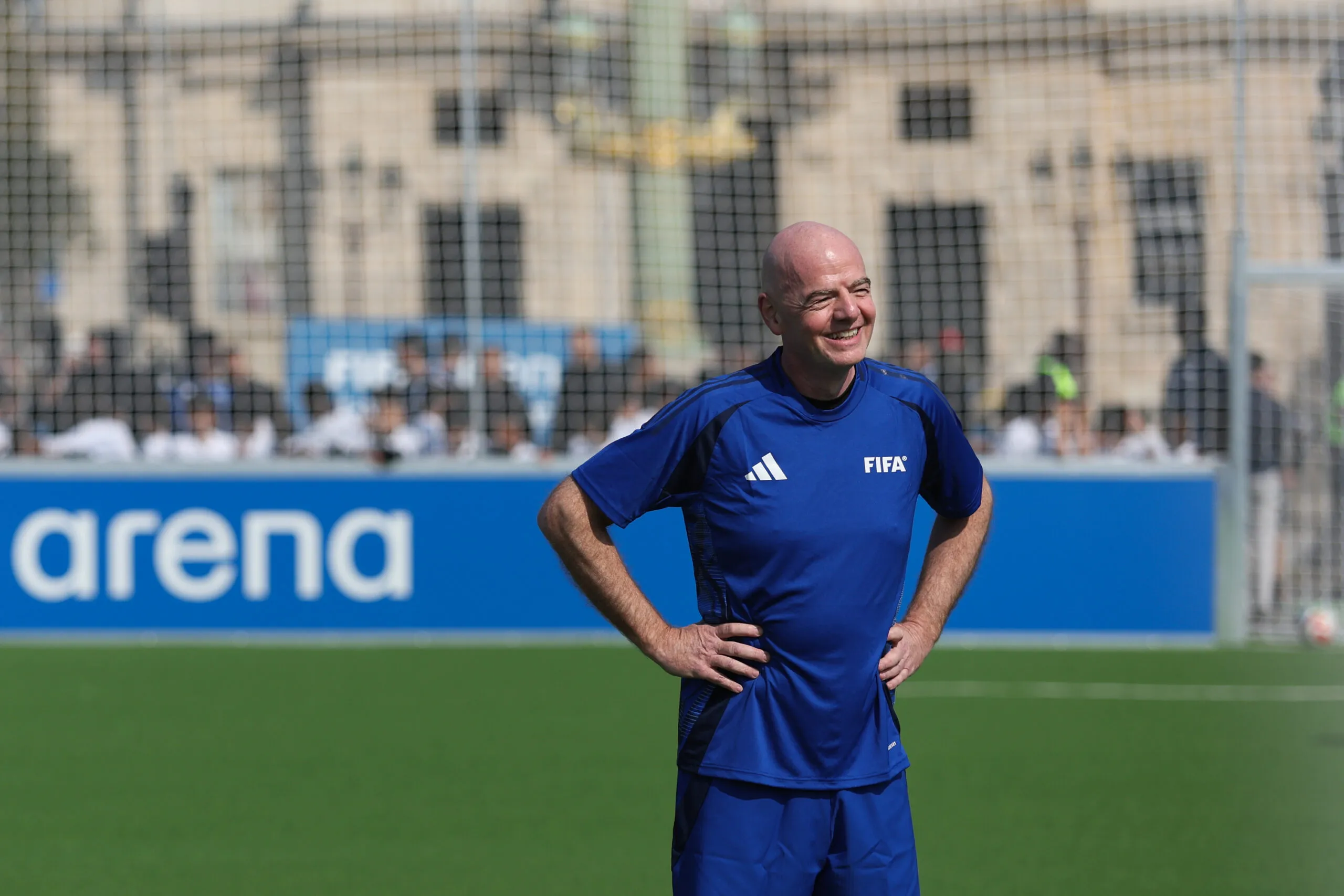 Il est chaud pour faire des bêtises.