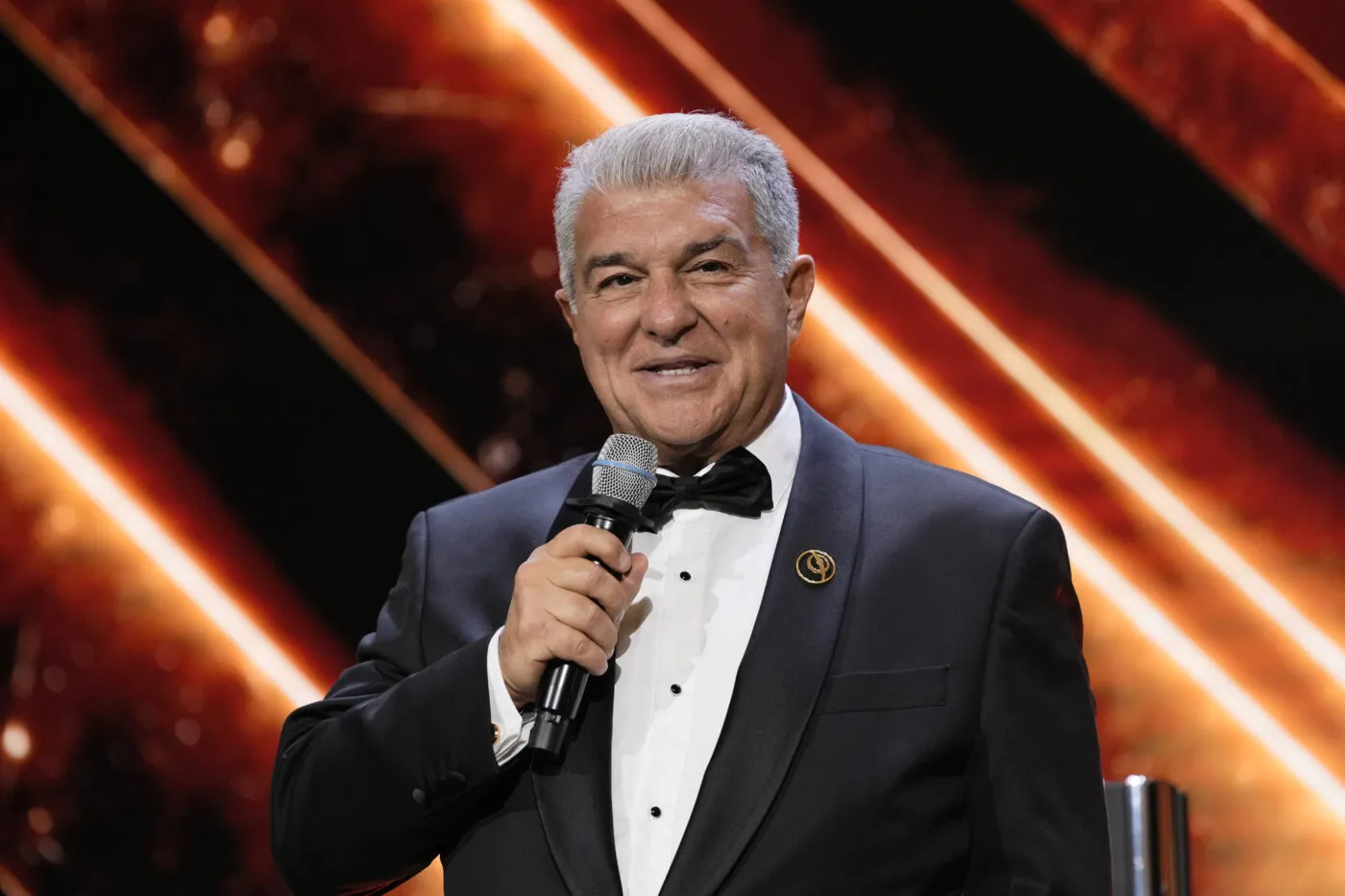 Le président du Barça revient sur le départ de Messi