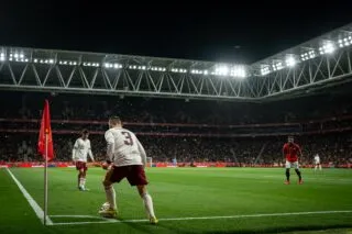 Le chant minable et raciste des supporters espagnols face à l'Égypte