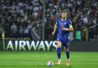 Edin Džeko mal en point après la qualification