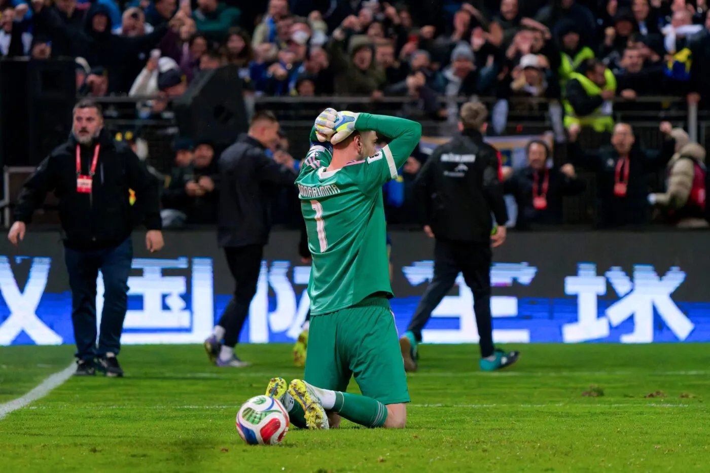 Donnarumma a «<span style="font-size:50%">&nbsp;</span>pleuré<span style="font-size:50%">&nbsp;</span>» après l'élimination de l'Italie