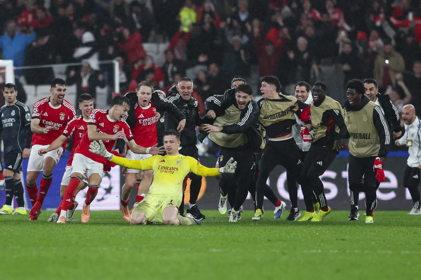 January 28, 2026, Lisbon, Lisbon, Portugal: Anatoliy Trubin of SL Benfica celebrates a goal during the UEFA Champions League 2025/26 League Phase MD8 match between SL Benfica and Real Madrid C.F. at Estadio do Sport Lisboa e Benfica on January 28, 2026 in Lisbon, Portugal. (Credit Image: © Irina R. Hipolito/AFP7 via ZUMA Press Wire)   - Photo by Icon Sport
