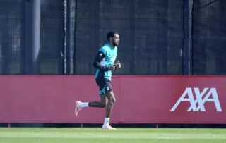 Slot ne désespère pas avant de défier le PSG