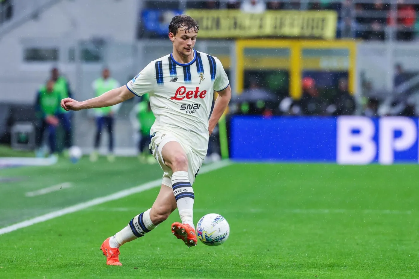 Côme cale, l’Atalanta en profite pour se replacer