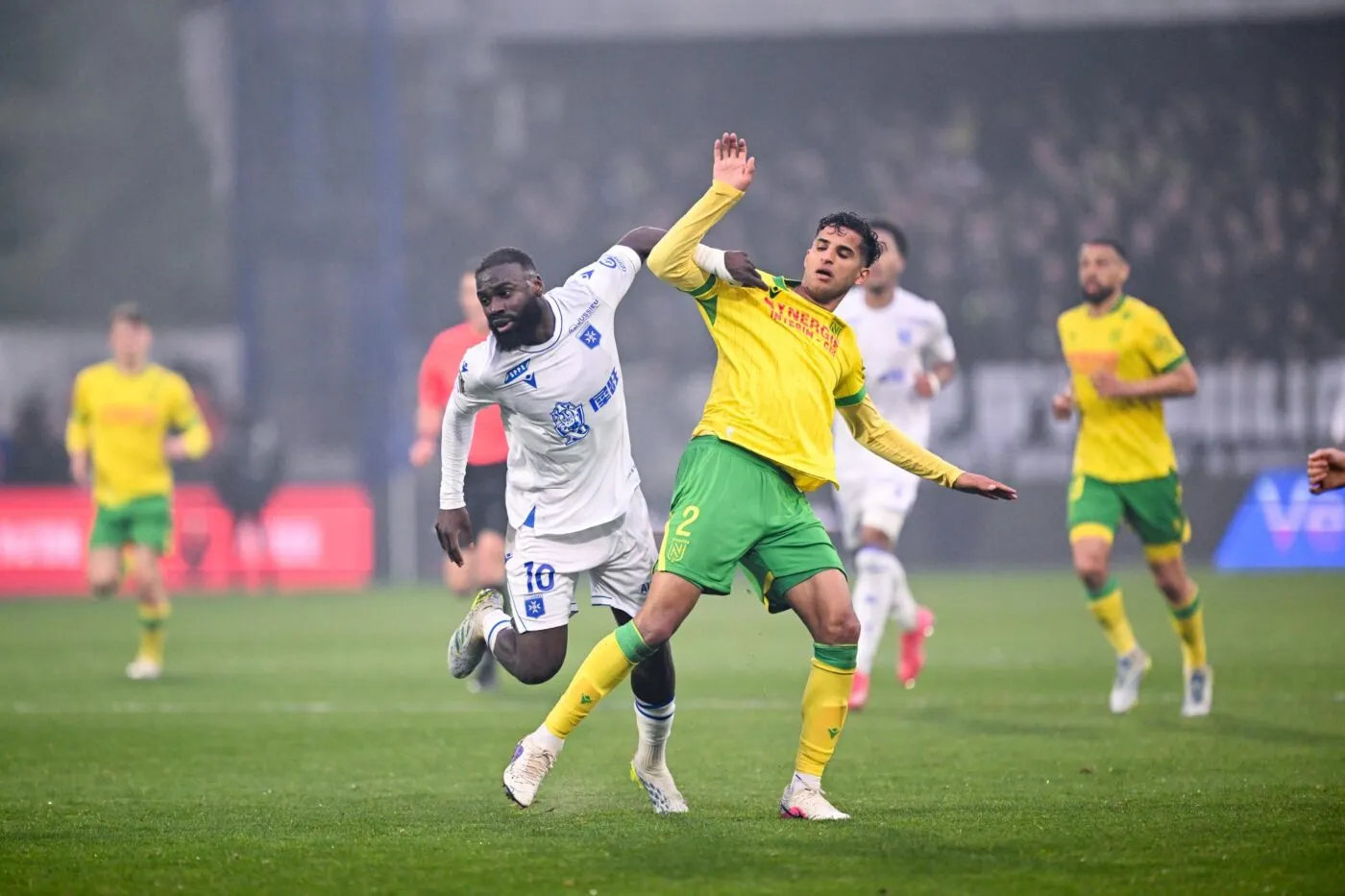 Double mauvaise opération pour Auxerre et Nantes