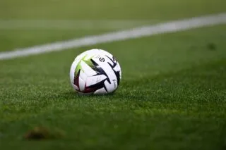 Au Paraguay, un joueur marque un but inimaginable après avoir raté son penalty