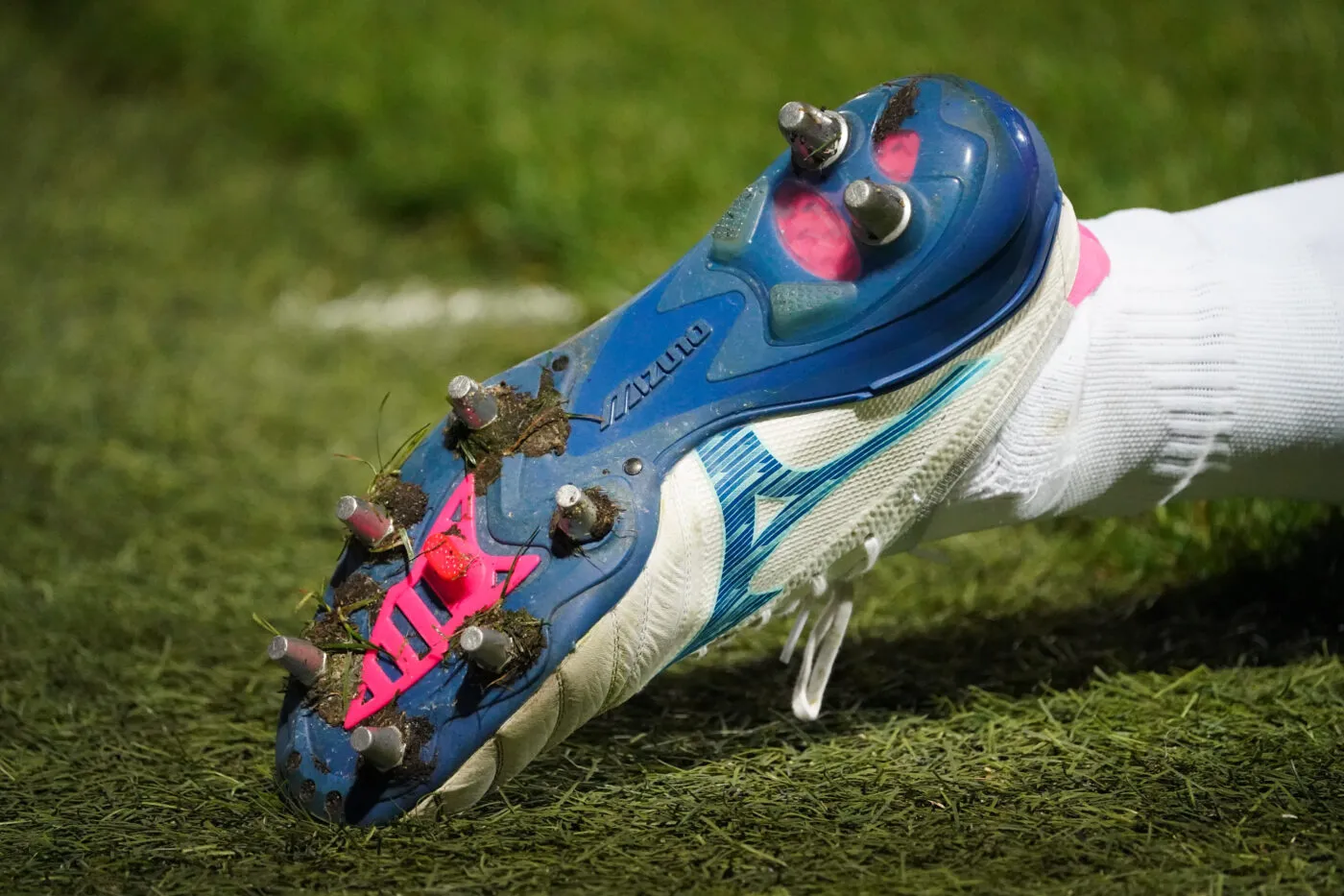 Pourquoi les crampons vissés sont en voie de disparition