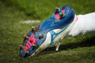 Pourquoi les crampons vissés sont en voie de disparition