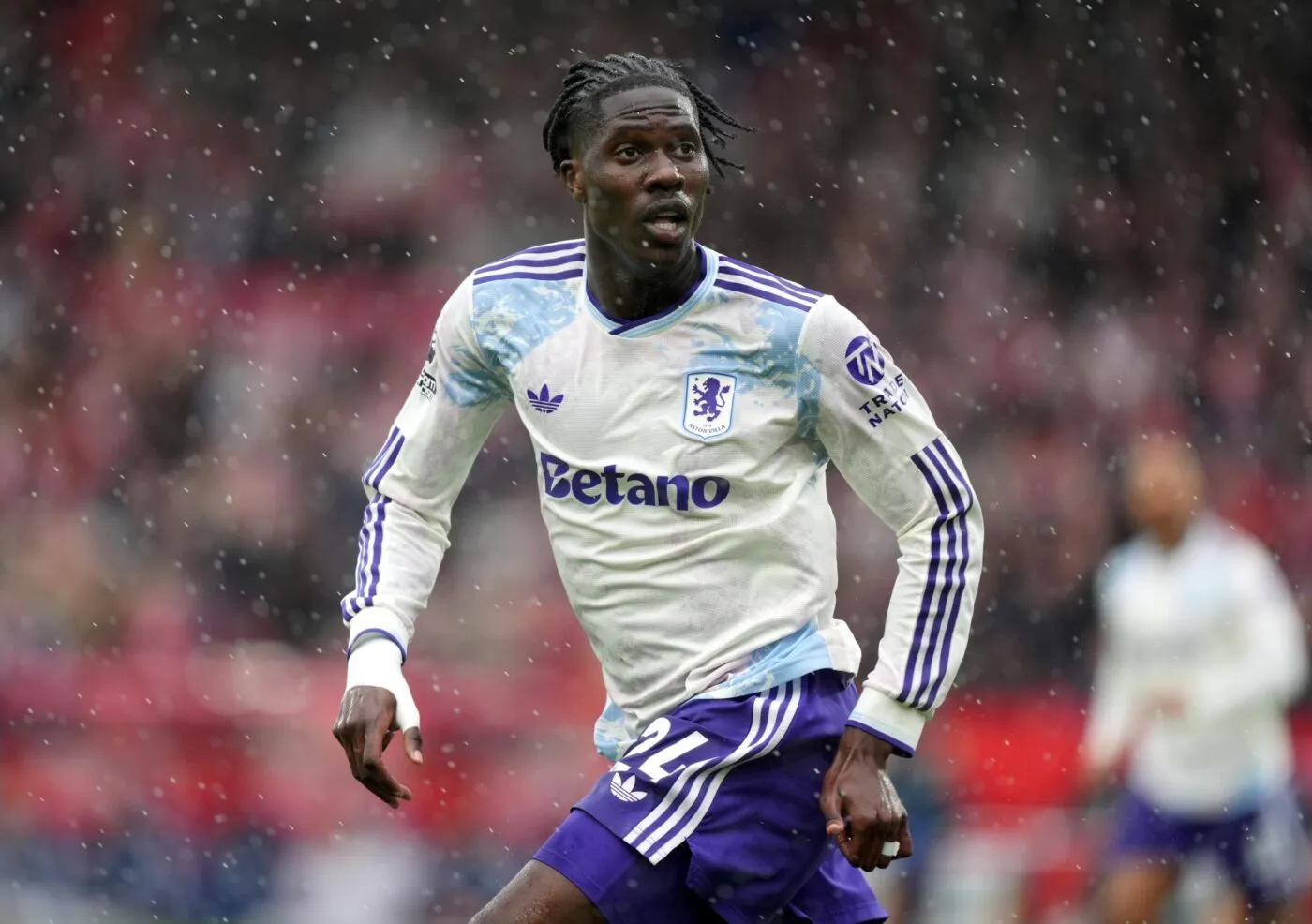 L’idylle entre Amadou Onana et un supporter de Nottingham Forest