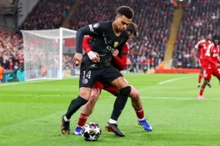 Deux Parisiens sortent sur blessure