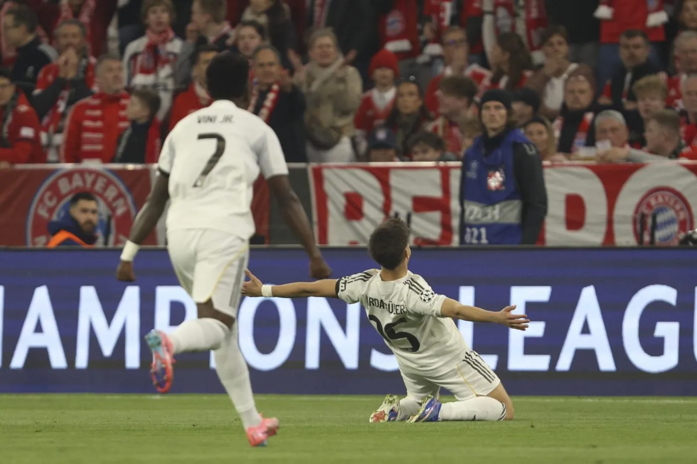 Début de match dingue à Munich, les gardiens aux fraises