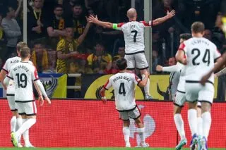 Le Rayo Vallecano rejoint Strasbourg, Crystal Palace perd mais se qualifie pour les demies