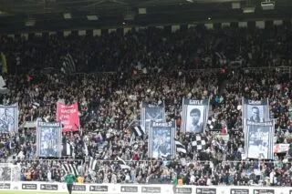 Les fans de Newcastle envoient un message fort contre le racisme