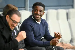 À 10 contre 11, Bordeaux bat Montlouis et entretient l'espoir