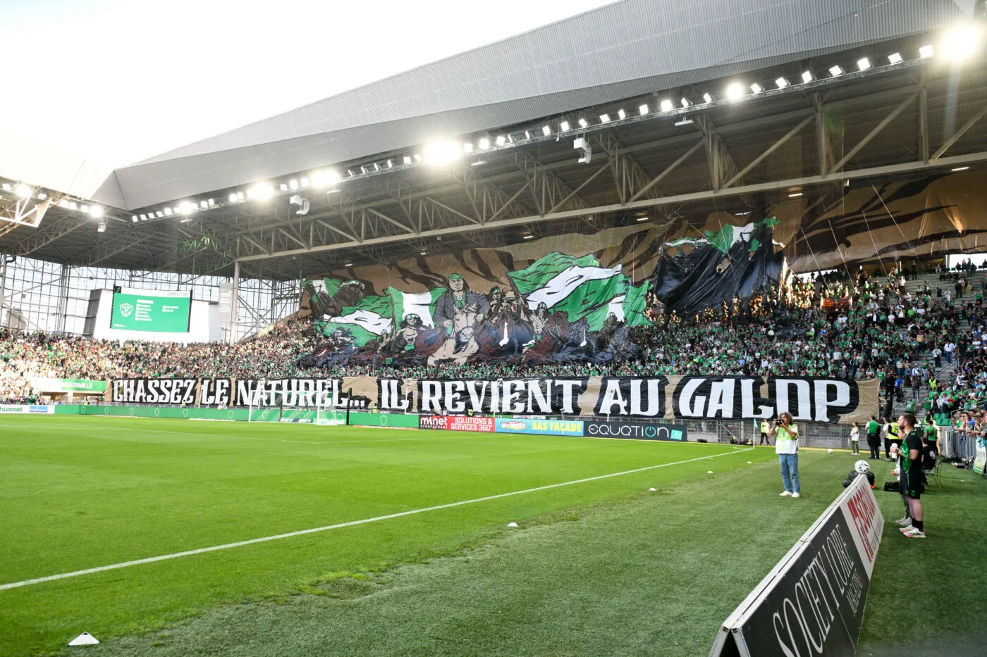 Les ultras stéphanois contre la loi Ripost - Ligue 2 - J32 - Saint ...