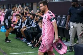 Messi n’arrive pas à gagner devant sa tribune