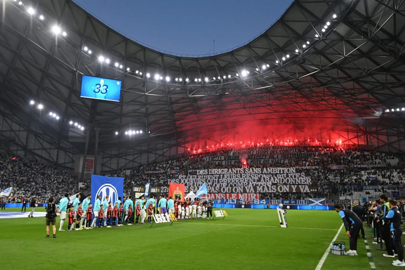 Les virages du Vélodrome s’en prennent aux dirigeants de l’OM