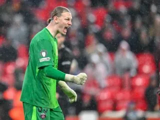 Safonov, la tête et les gants