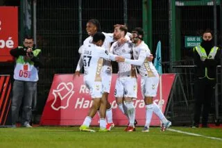 Dunkerque gifle Boulogne et s'adjuge le derby