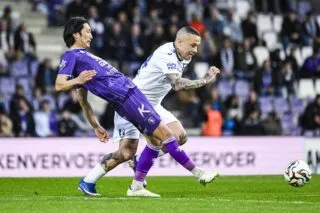 Jets de gobelets, Nainggolan insulté, adjoint entré en jeu : ce barrage d'accession en D1 belge a vrillé