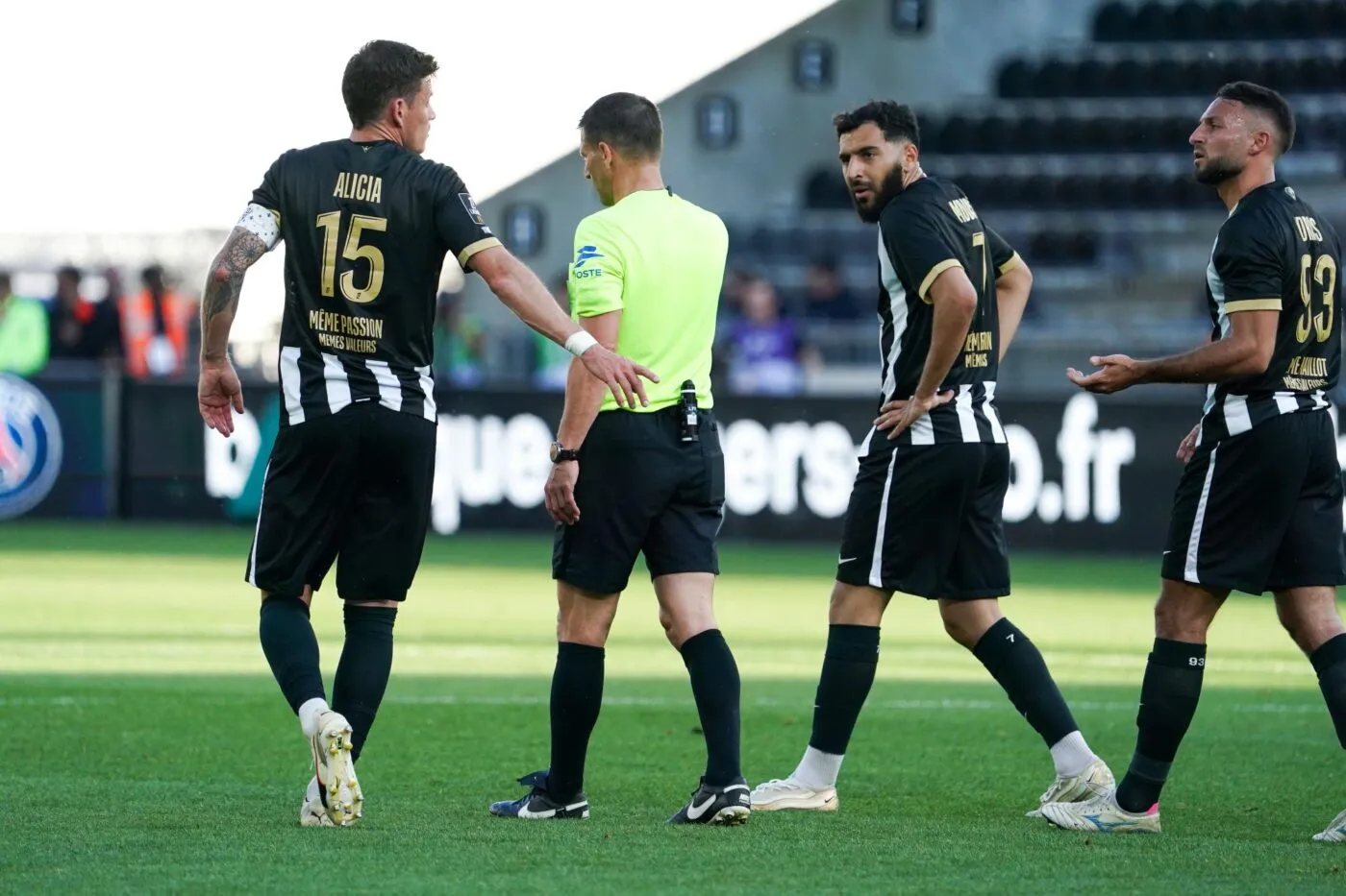 Non, l’arbitre d’Angers - PSG n’a pas fait d’erreur