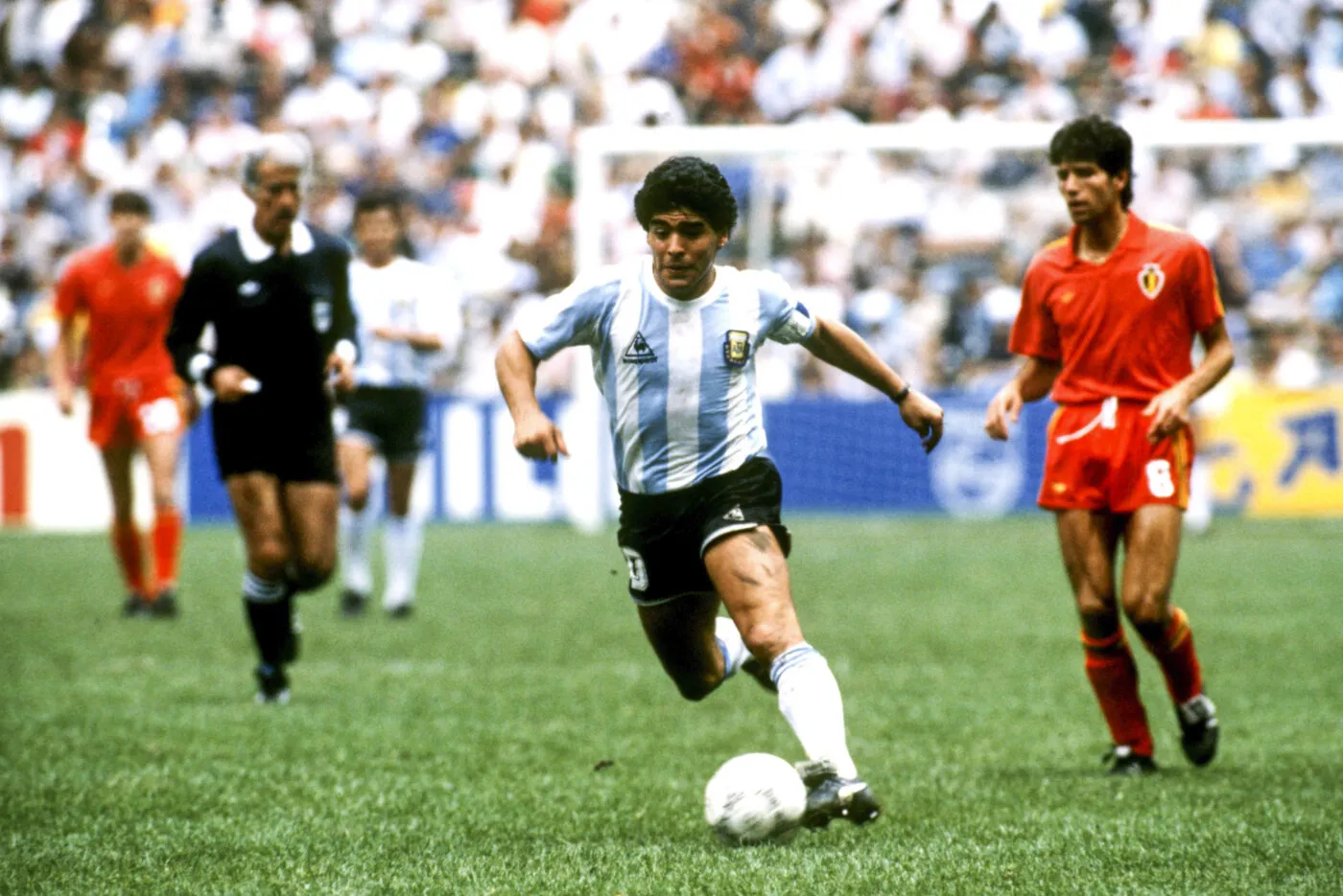 Un million d&rsquo;euros pour le maillot de Maradona en 86 ?