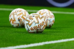 Un gardien formé à Lorient fait le spectacle dans le championnat japonais