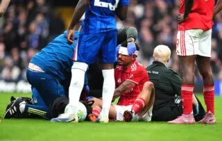 L’horrible blessure de Morgan Gibbs-White contre Chelsea