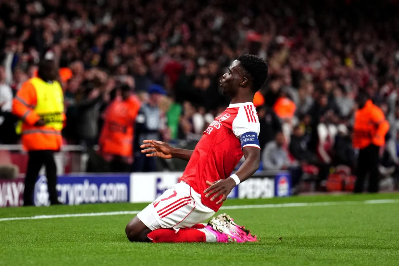 Bukayo Saka libère Arsenal