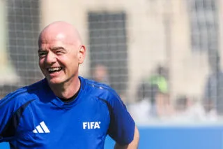 Infantino promet un Coca et un hot-dog contre une place pour le Mondial