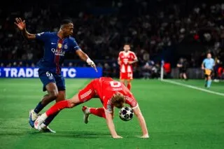 Les anciens défenseurs du PSG jugent Pacho : « Franchement, c'est un monstre »