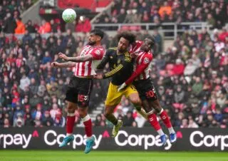 Manchester United cale, Bournemouth et Brighton continuent de rêver