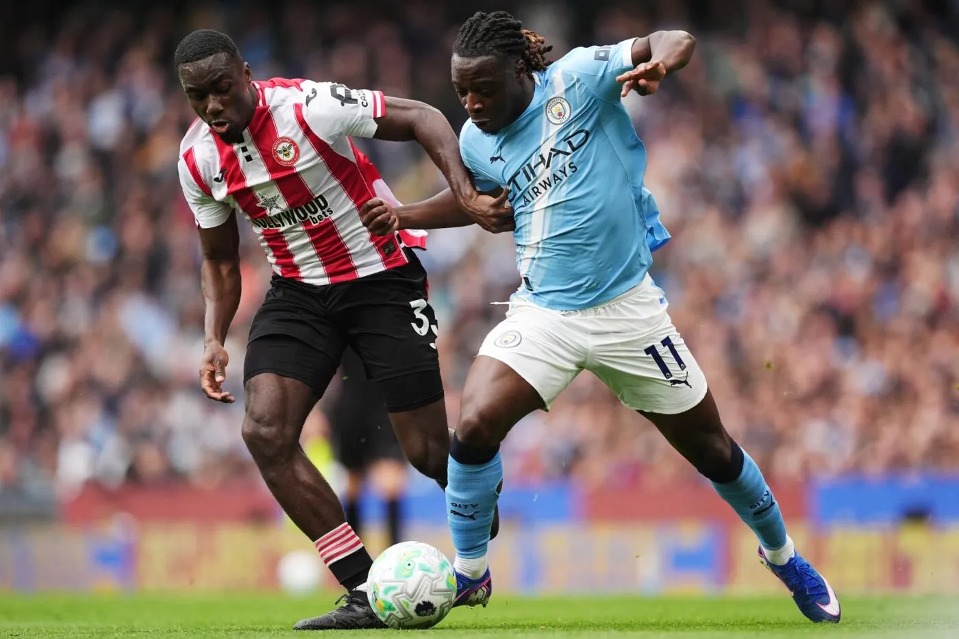 Manchester City remet la pression sur Arsenal