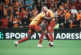 Galatasaray garnit son armoire à trophées