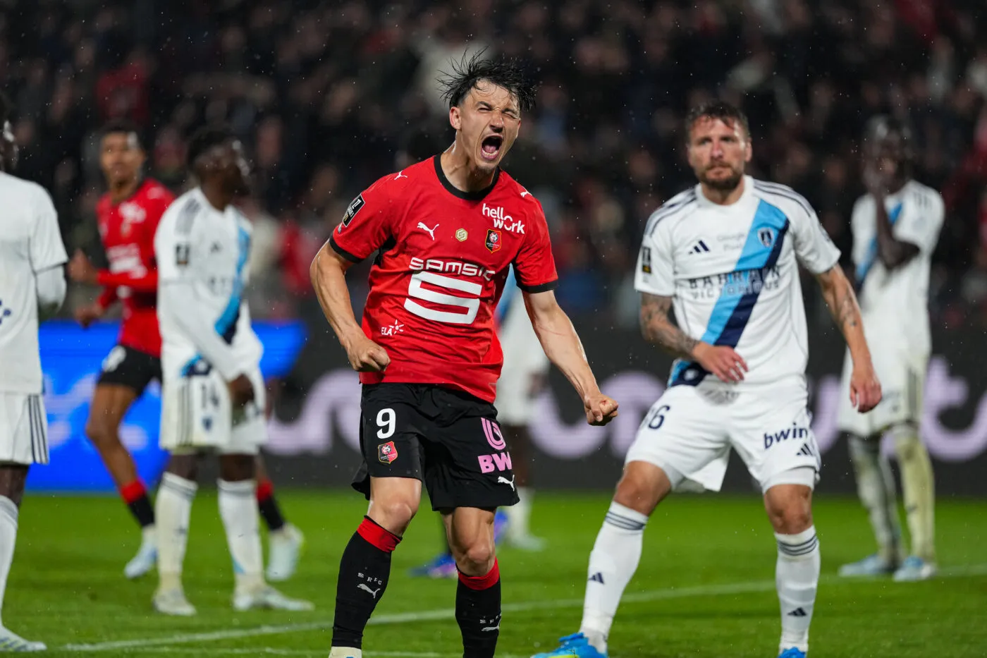 Lille passe troisième devant l’OL, Rennes assure son retour en Europe
