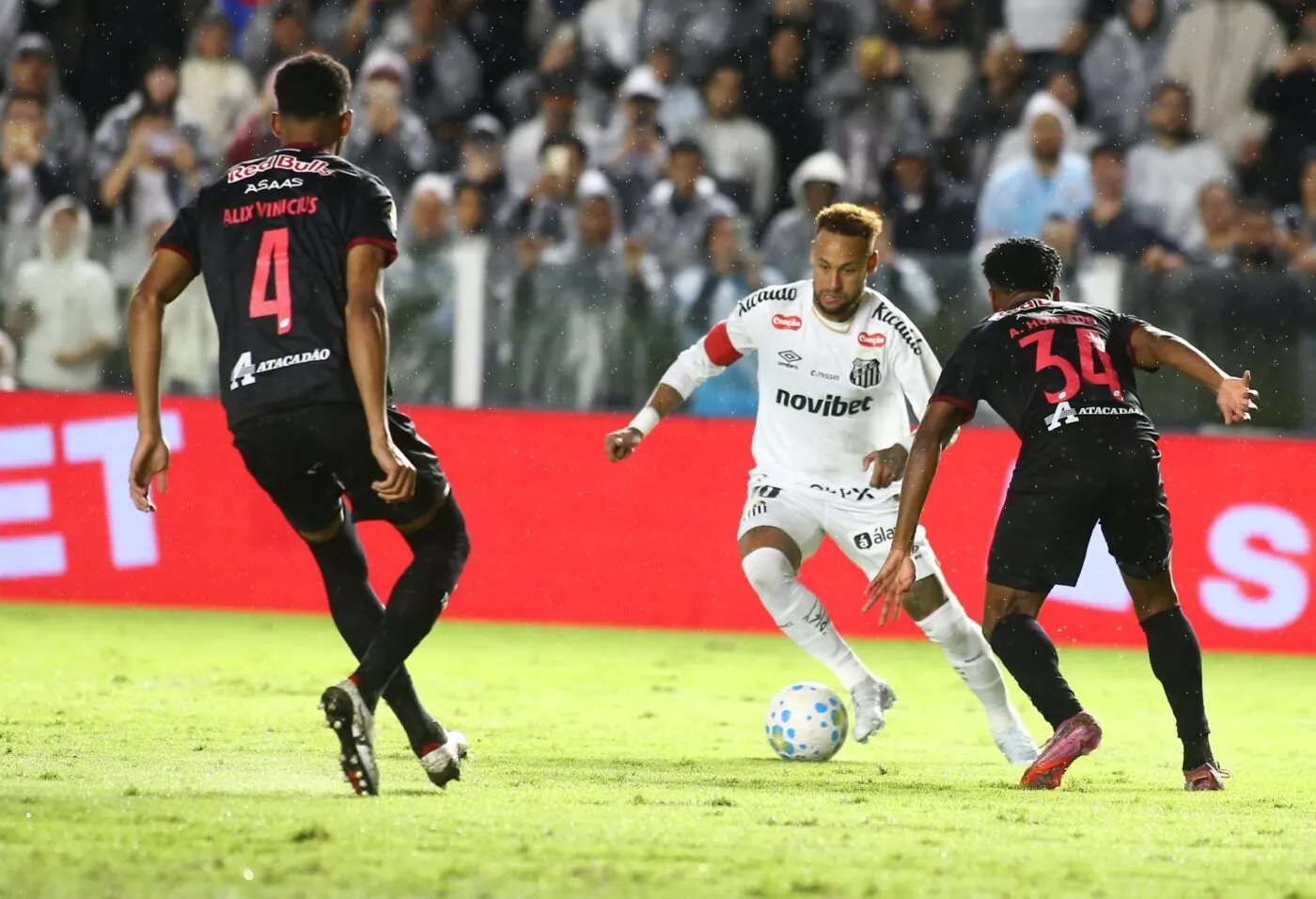 Neymar s’illustre avant la liste du Brésil pour le Mondial
