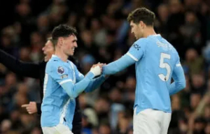 Manchester City se joue de Crystal Palace et revient tout près d’Arsenal