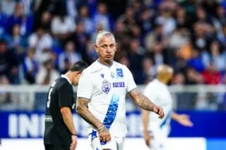 Grosse frayeur pour Philippe Mexès... à cause d'une balle de tennis !