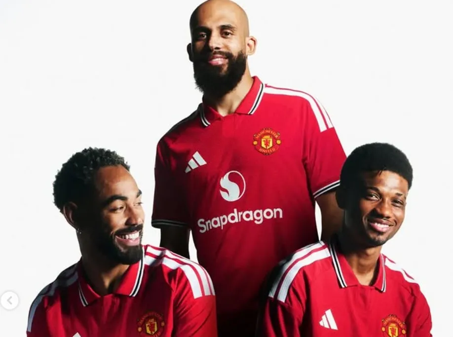 Manchester United dévoile un nouveau maillot qui plait déjà beaucoup à ses fans