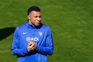 Mbappé et les Bleus commentent leur convocation