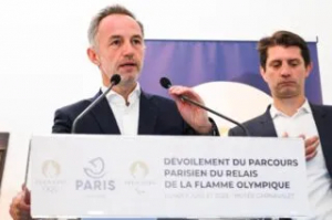Le maire de Paris vole au secours de Kylian Mbappé