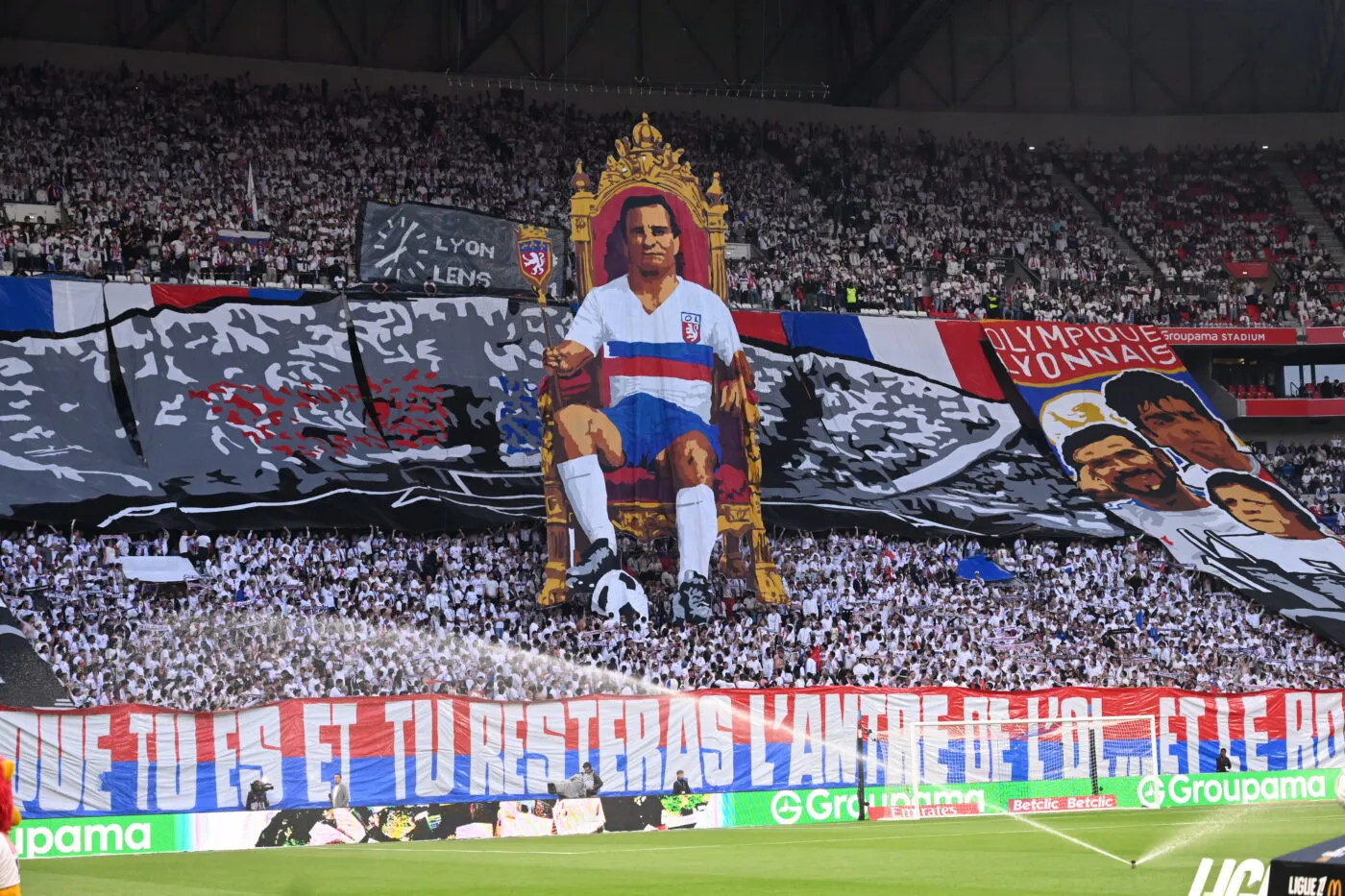 Vibrant hommage à Fleury Di Nallo à Lyon