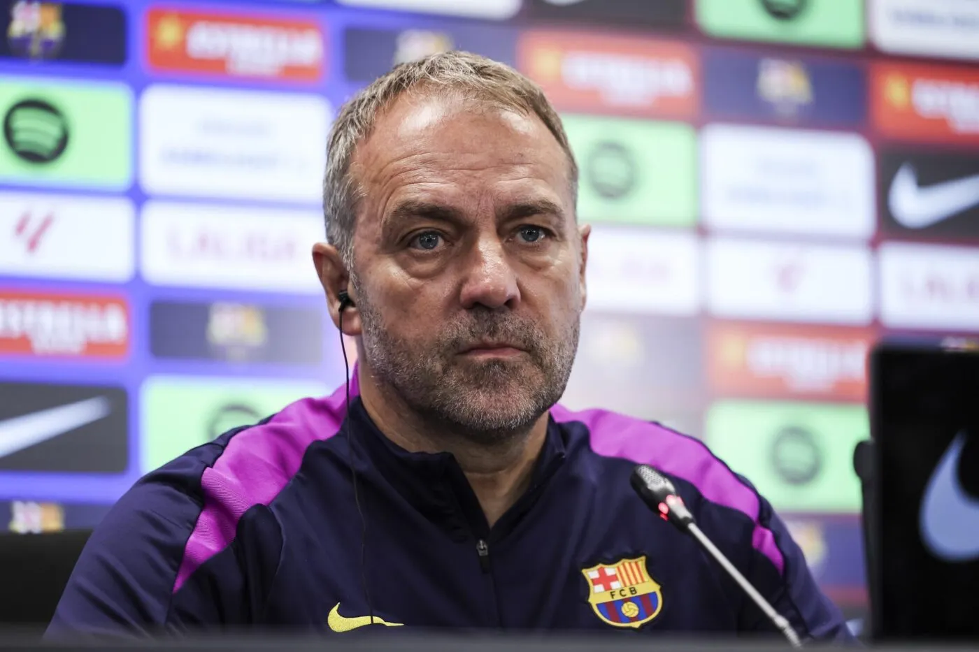 Hansi Flick prolonge avec le Barça