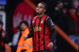Eli Junior Kroupi fait péter deux records en Premier League
