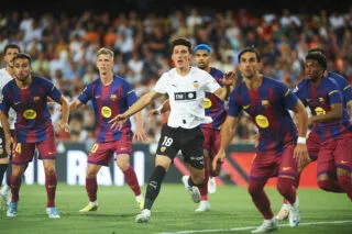 Barcelone conclut par une défaite Valence