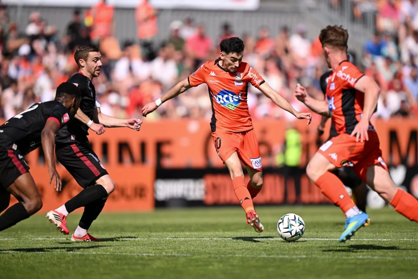 Laval vient à bout de Rouen et reste en Ligue 2