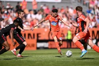 Laval vient à bout de Rouen et reste en Ligue 2