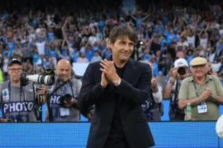 Antonio Conte annonce son départ de Naples