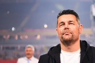 Pierre Sage laisse encore planer le doute sur son avenir à Lens