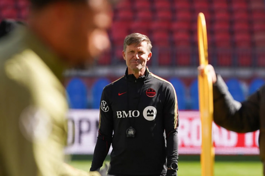 Le sélectionneur du Canada prolongé avant le Mondial - International ...